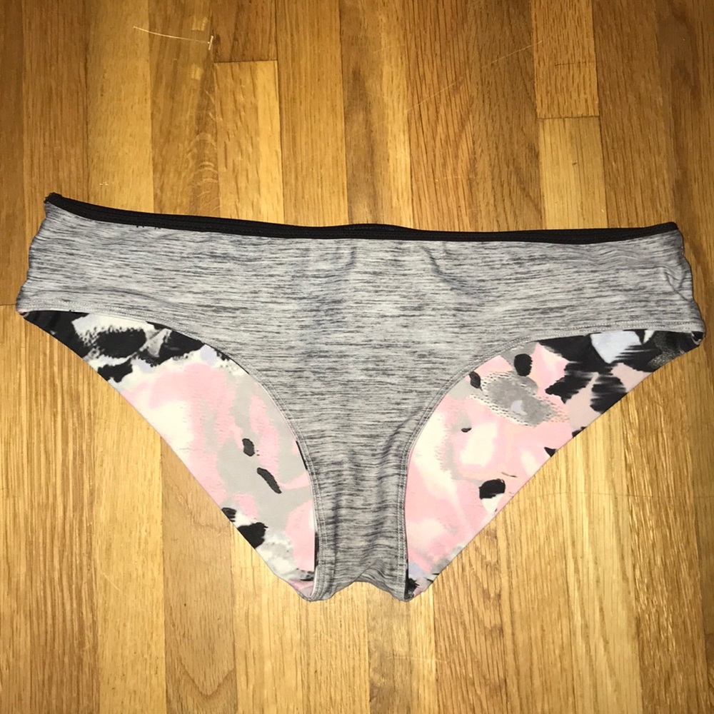 Reversible Lululemon bathing suit bottom